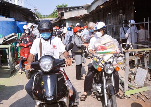 Caritas TGP Sài gòn: Gặp gỡ trao tặng quà tết 22-1-2022