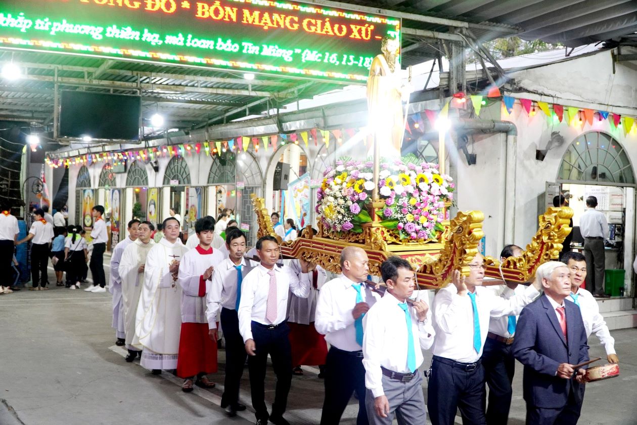 Giáo xứ Gò Mây: Lễ thánh Phaolô tông đồ trở lại - Bổn mạng giáo xứ