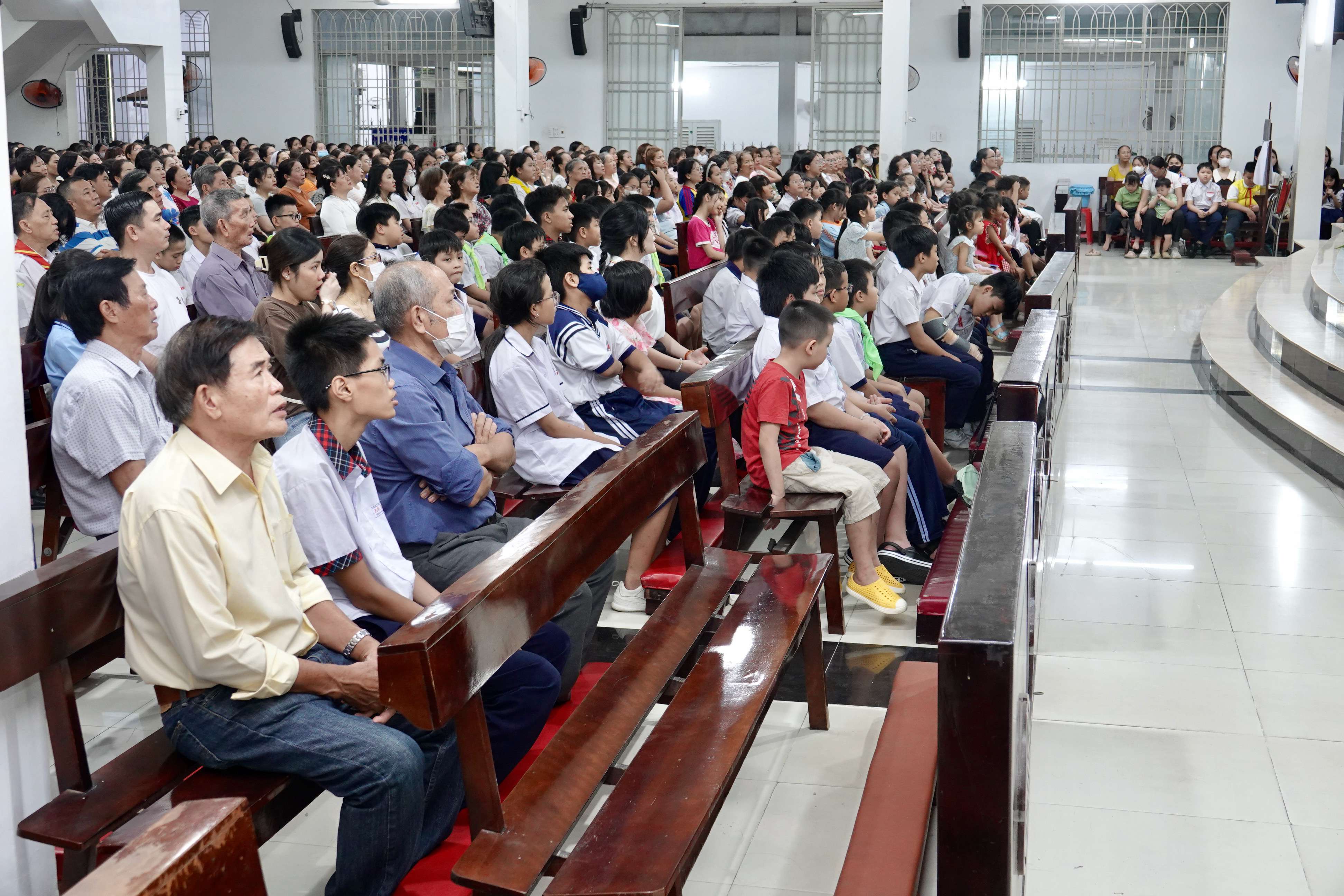 Giáo xứ Nhân Hòa: Mừng bổn mạng Ca đoàn Truyền Tin