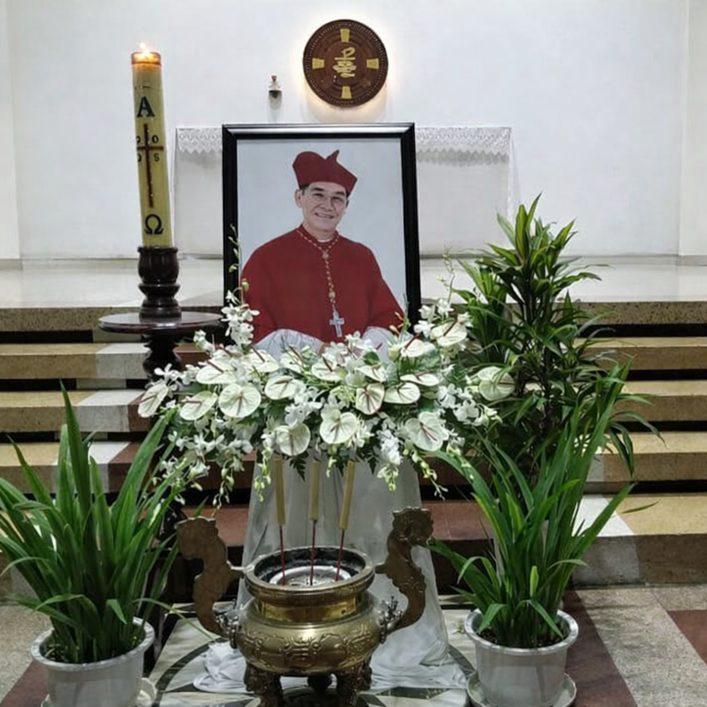 Giáo xứ Hòa Hưng: Thánh lễ phát tang Đức cố Hồng Y Gioan Baotixita