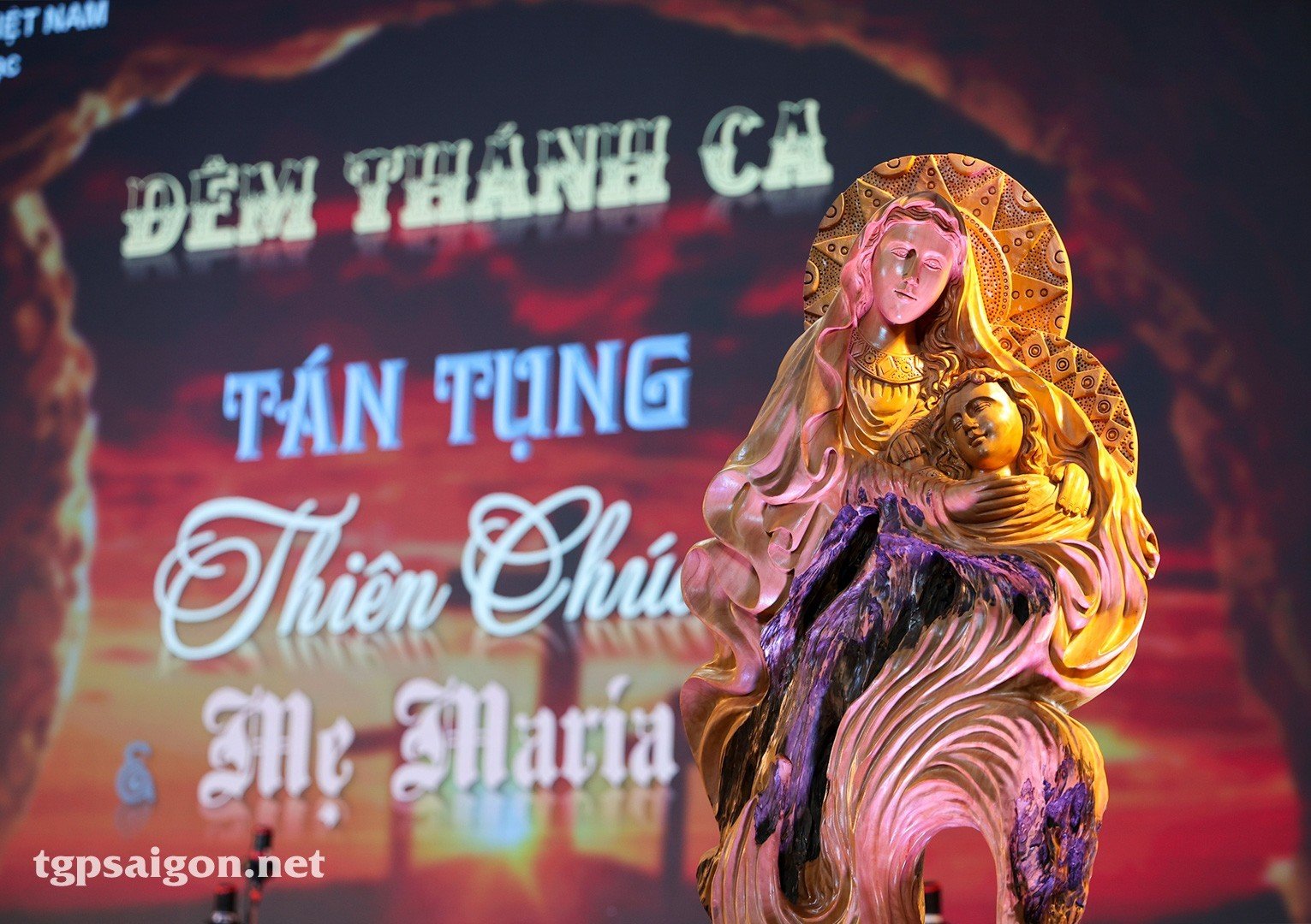 TGP Sài Gòn: Đêm Thánh Ca tán tụng Thiên Chúa và Mẹ Maria