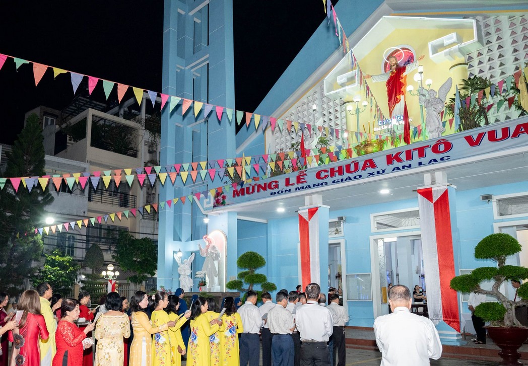 GX An Lạc: Mừng kính Chúa Giêsu Kitô vua vũ trụ - Bổn mạng giáo xứ