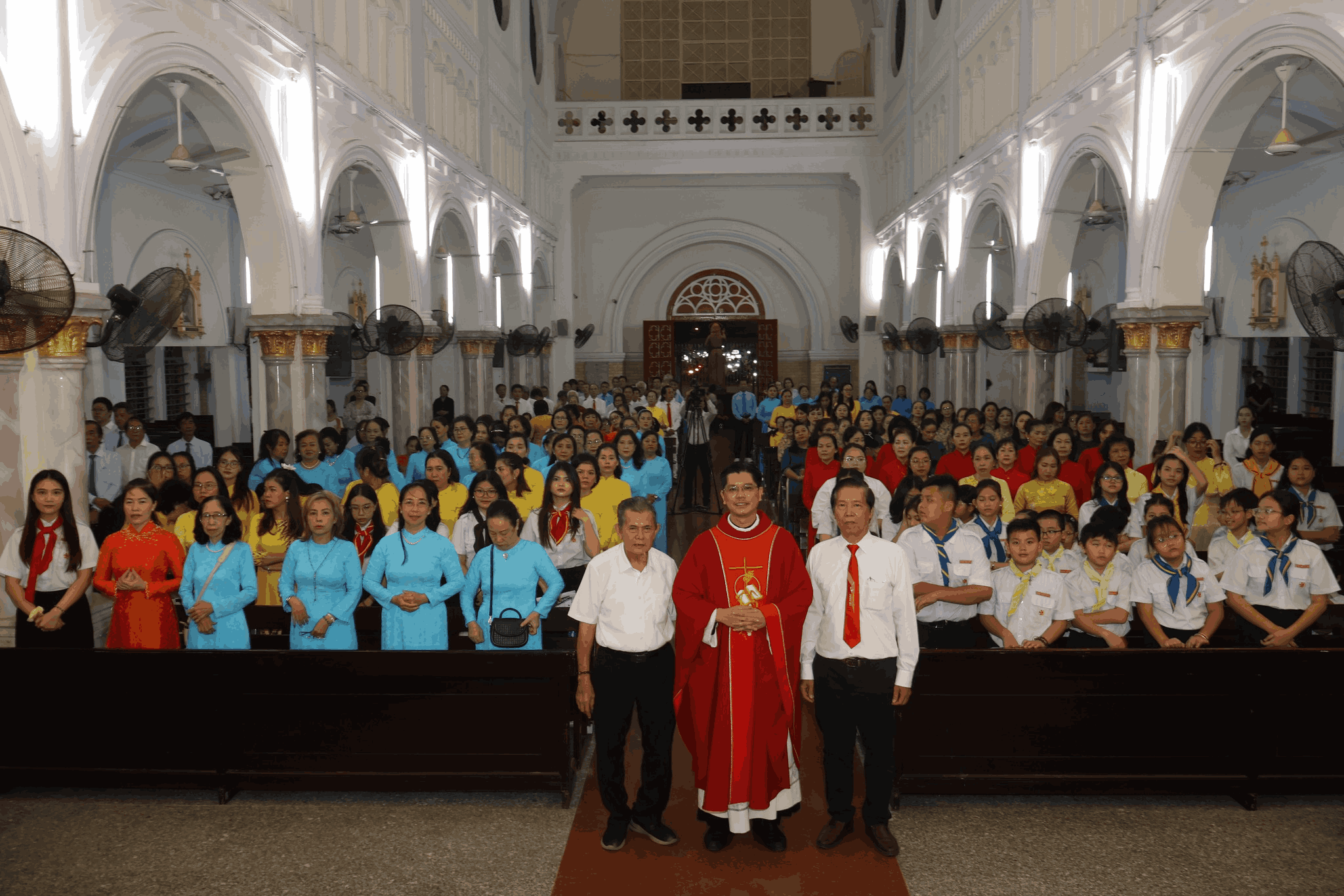 Giáo xứ Xóm Chiếu: Thánh lễ kính Thánh Cecilia, mừng bổn mạng các ca đoàn