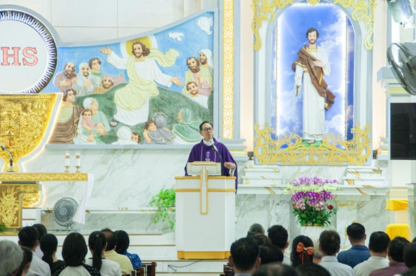 Giáo xứ Thăng Long: Tam nhật tĩnh tâm Mùa Chay