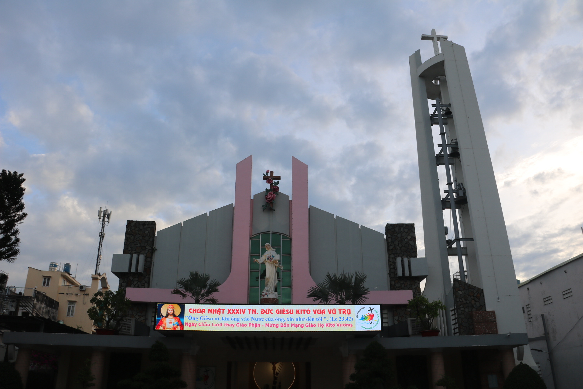 Giáo xứ Tân Việt mừng Bổn mạng giáo họ Kitô Vua - 2025