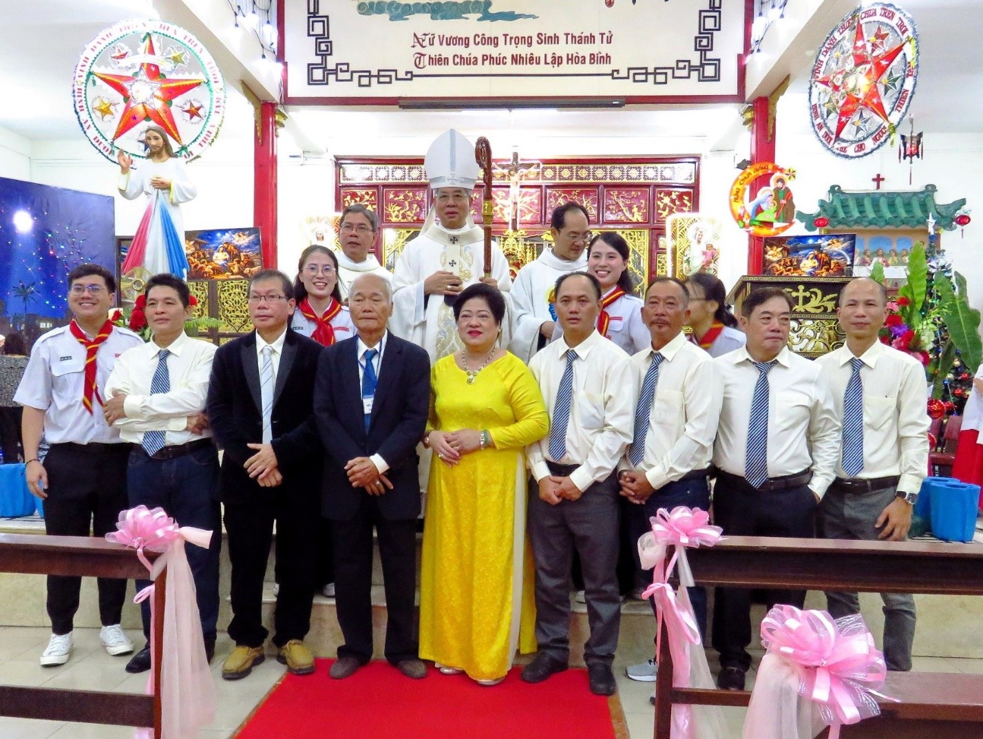 Thánh lễ mừng Chúa Giáng Sinh tại nhà thờ Đức Mẹ Hòa Bình