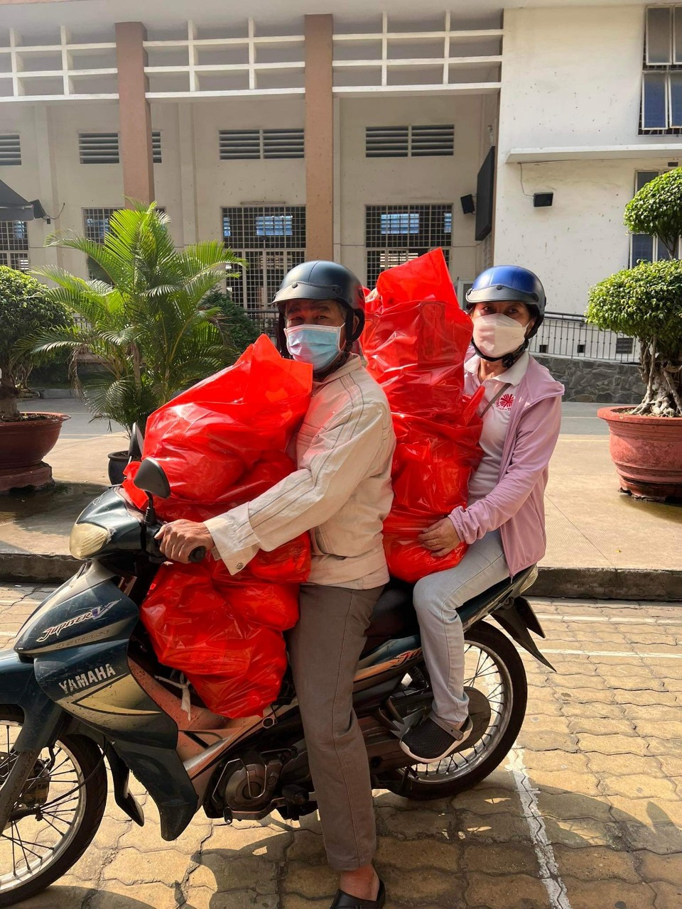 Giáo xứ Tân Phú: chăm lo Tết cho người nghèo trong chương trình “Thương quá Sài Gòn ơi”