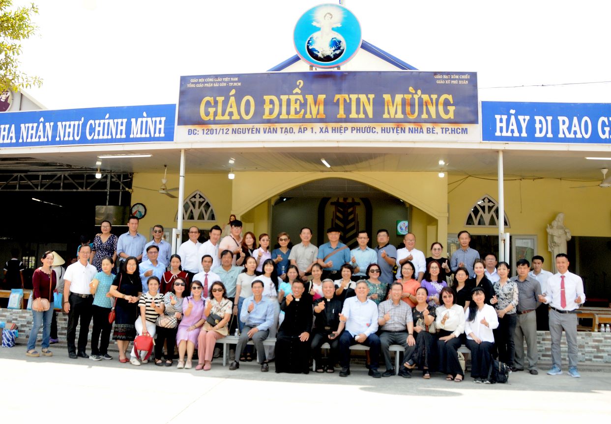 Giới Doanh nhân Công giáo: Thăm viếng và chia sẻ bác ái Mùa Chay tại Giáo điểm Tin Mừng
