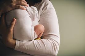 Lời chứng thống thiết của cô Isaure về khủng hoảng hậu sản