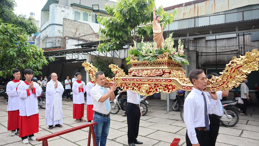 Giáo xứ Nhân Hòa: Giáo khu 7  mừng bổn mạng Thánh Gioan Tẩy Giả