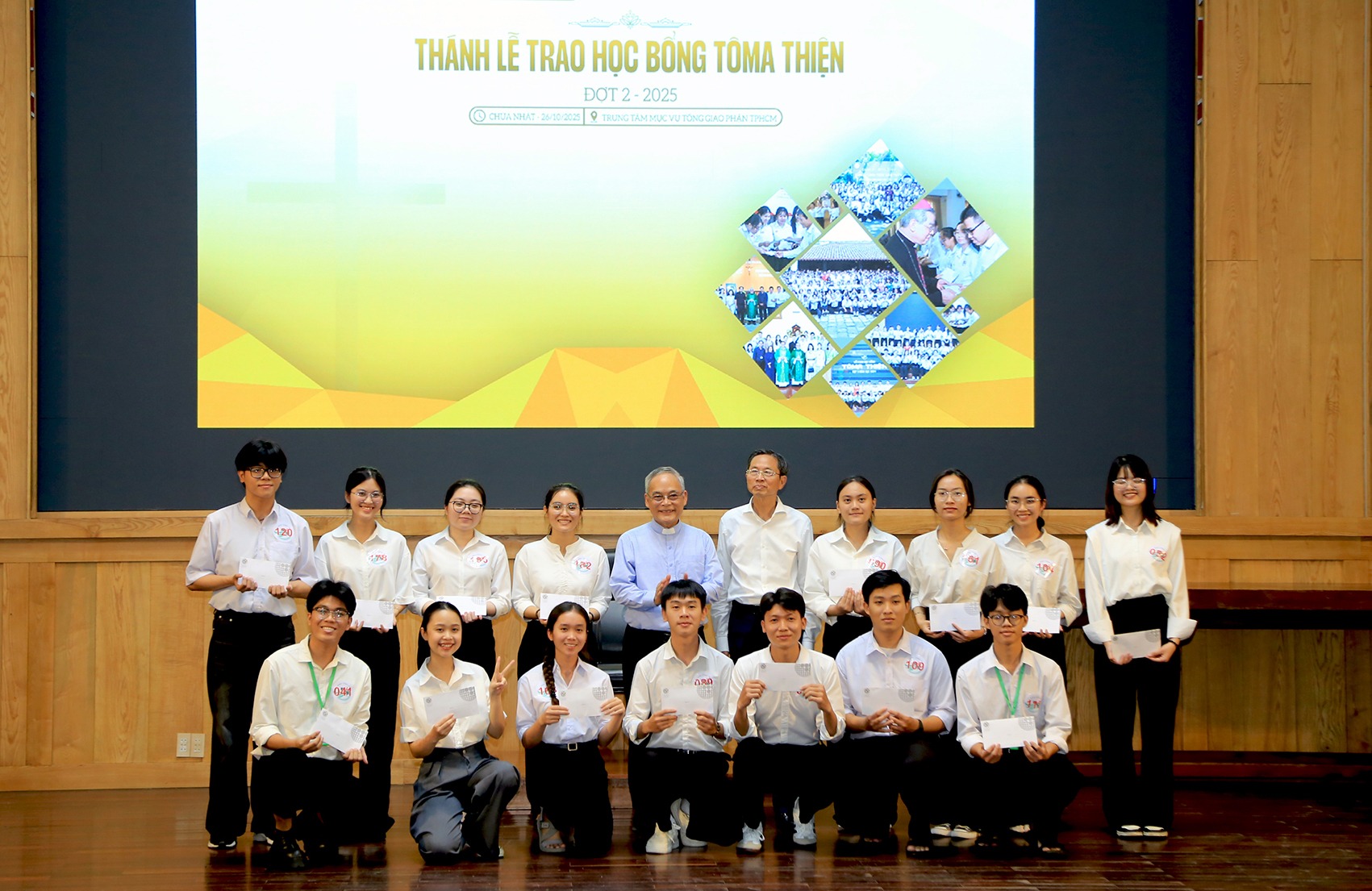 Giới Doanh nhân Công Giáo sinh hoạt và Thánh lễ trao học bổng Tôma Thiện đợt II-2025