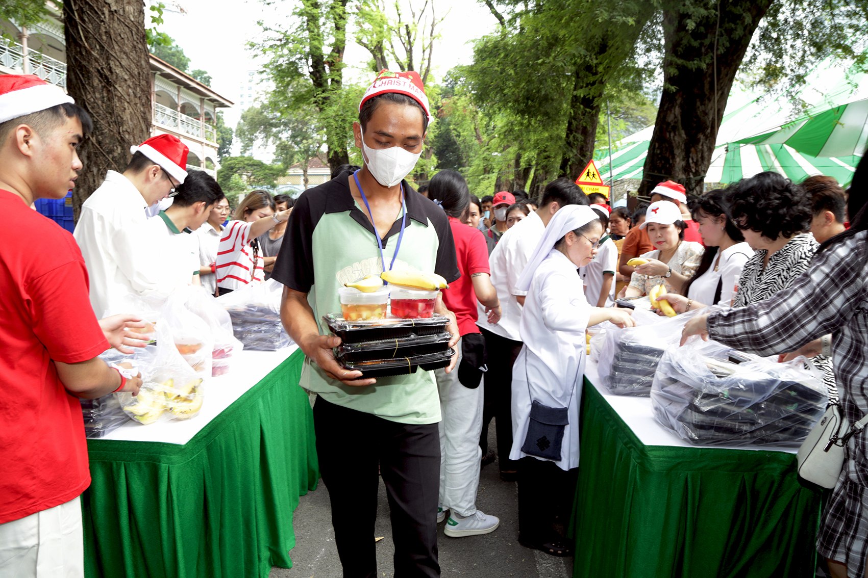 Ban Bác ái Xã hội Doanh nhân Công Giáo: Giáng Sinh Yêu Thương