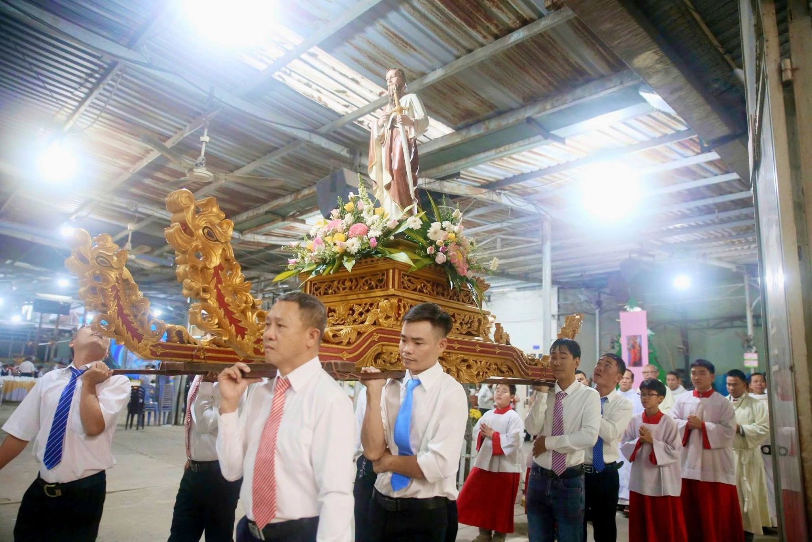 Thánh lễ mừng Bổn mạng và 20 năm thành lập giáo xứ Gò Mây