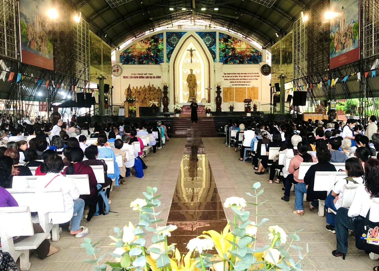 Dòng Ba Cát Minh Tổng Giáo Phận Sài Gòn Hành Hương Năm Thánh 2025