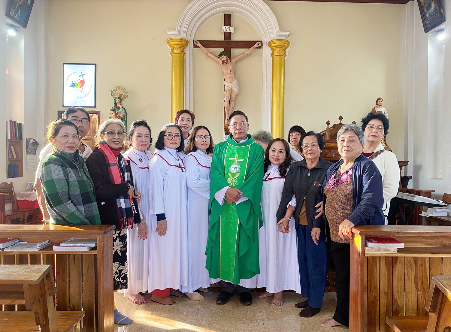 Thánh lễ Tạ ơn tại nhà thờ Đức Mẹ Hằng Cứu Giúp, Lào