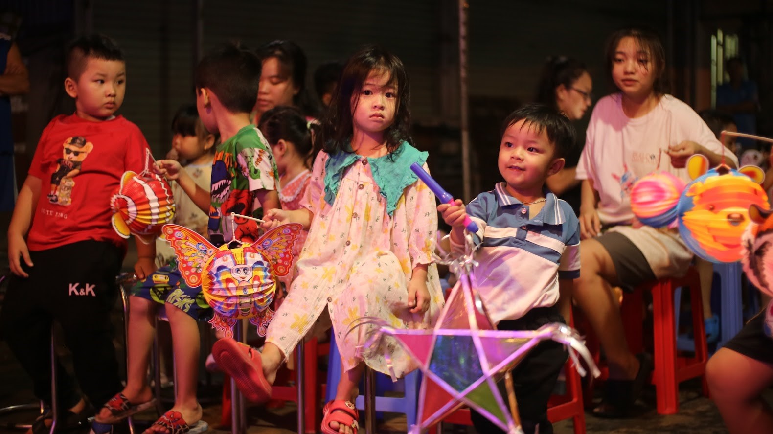 GX Mẫu Tâm: “Rước đèn cùng Chúa Giêsu” tại xóm giáo La Vang 24-09-2023