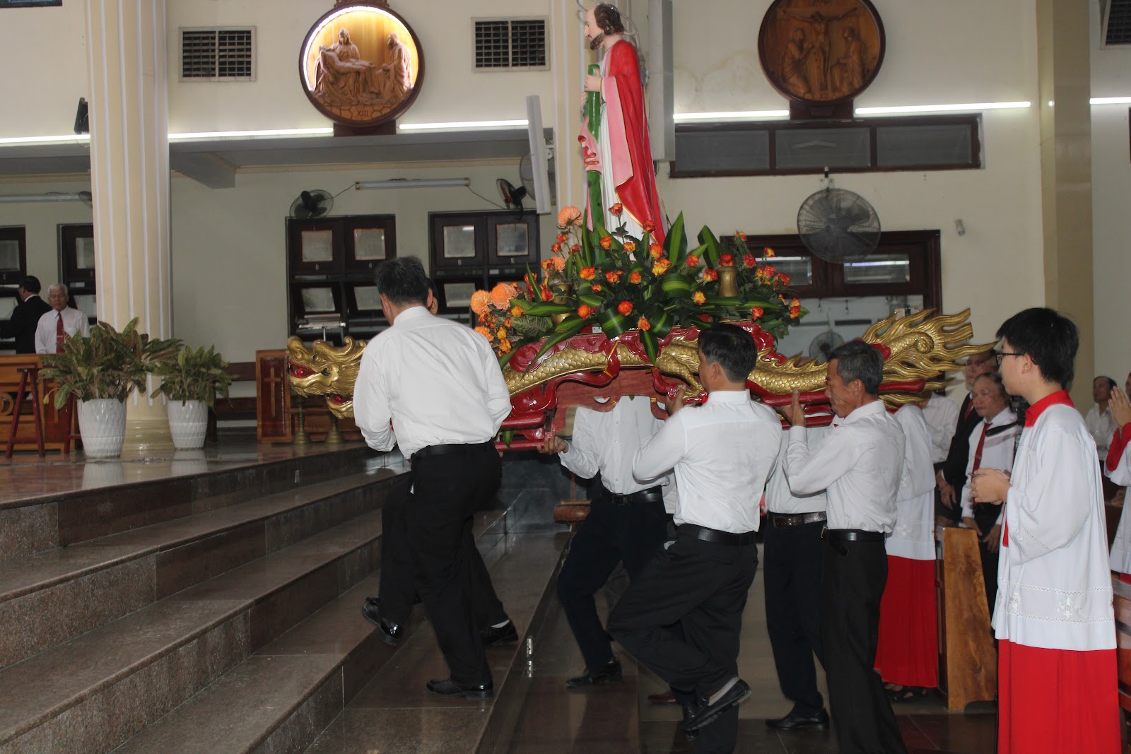 Giáo xứ Thạch Đà, mừng bổn mạng giáo khu Anrê