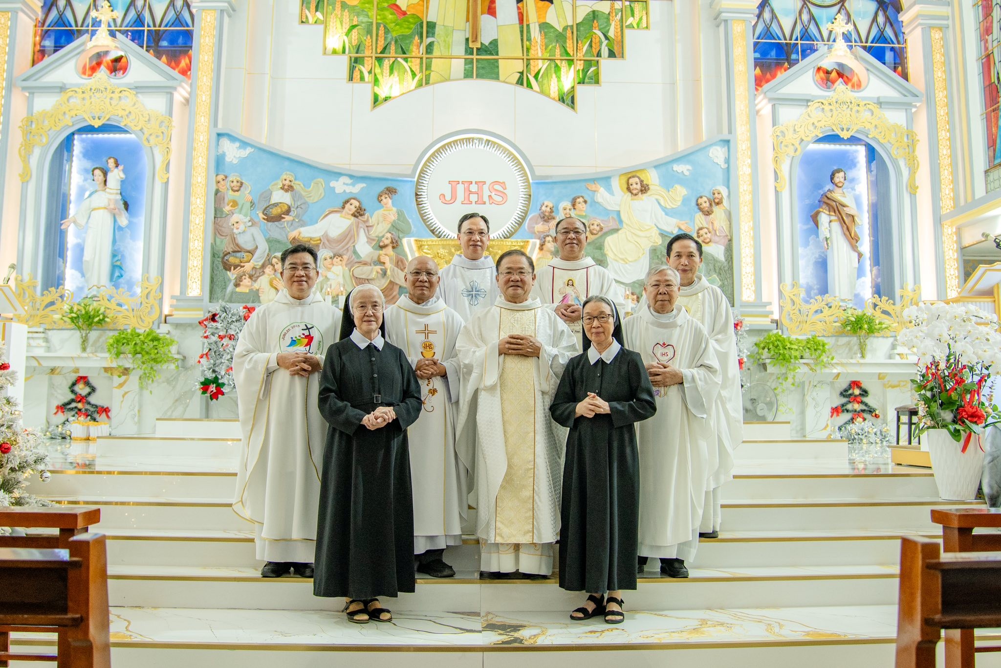 Giáo xứ Thăng Long: Mừng kính Thánh Gia Thất, bổn mạng giáo xứ