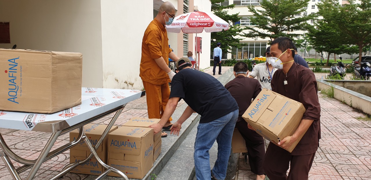 "Cho vinh danh Thiên Chúa hơn"