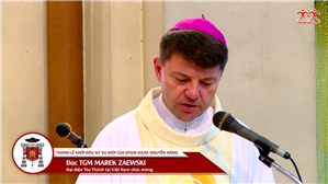ĐTGM Marek Zalewski chúc mừng trong Thánh lễ nhận sứ vụ TGM Sài Gòn của Đức cha Giuse Nguyễn Năng