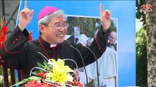 Đức Giám mục Louis Nguyễn Anh Tuấn chia sẻ đề tài "Ơn gọi Hôn nhân" trong ngày khai mạc Tuần lễ di dân 2019
